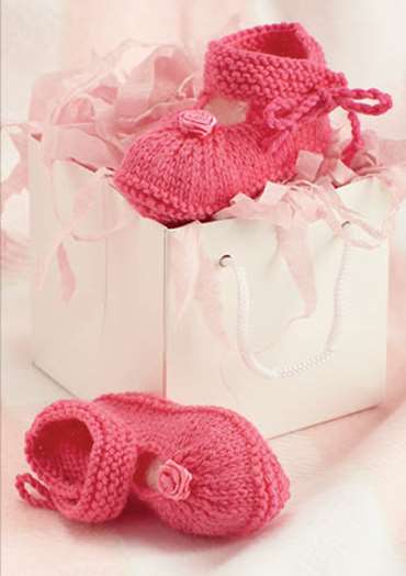 Twenty to make - Knitted Baby Bootees kosse nanat khar kosse